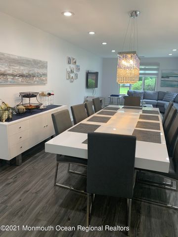 28 Dwight Drive, Ocean Twp, NJ 07712