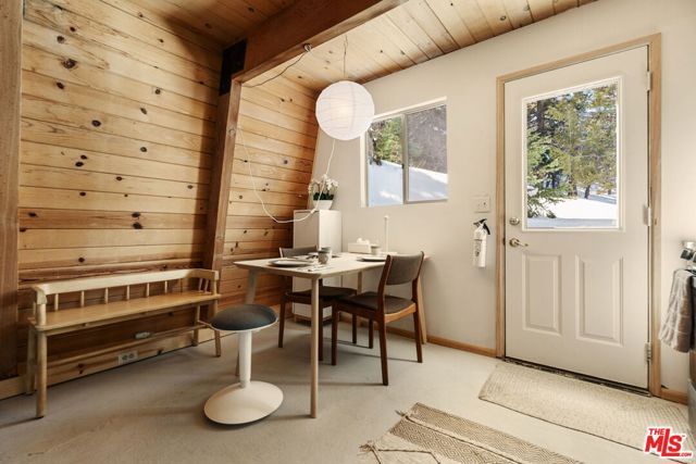 43527 Shasta Road, Big Bear City, CA 92315