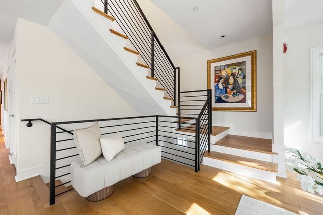 65-67 Victoria St 65, Somerville, MA 02144
