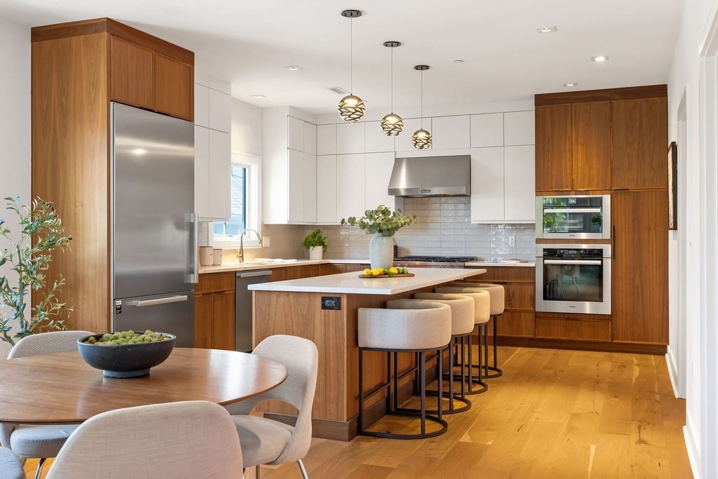 65-67 Victoria St 65, Somerville, MA 02144