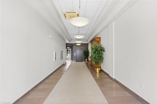 1111 S Marshall Street 364, Winston-salem, NC 27101