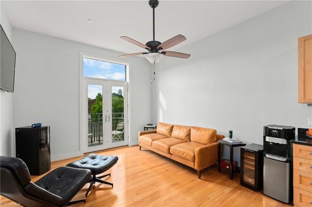 1111 S Marshall Street 364, Winston-salem, NC 27101