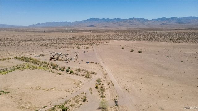 9570 W Fietz Avenue, Golden Valley, AZ 86413