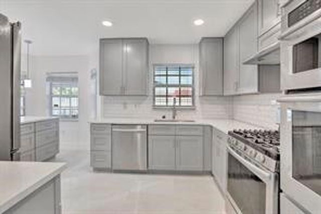 2410 NW 137th Terrace, Sunrise, FL 33323