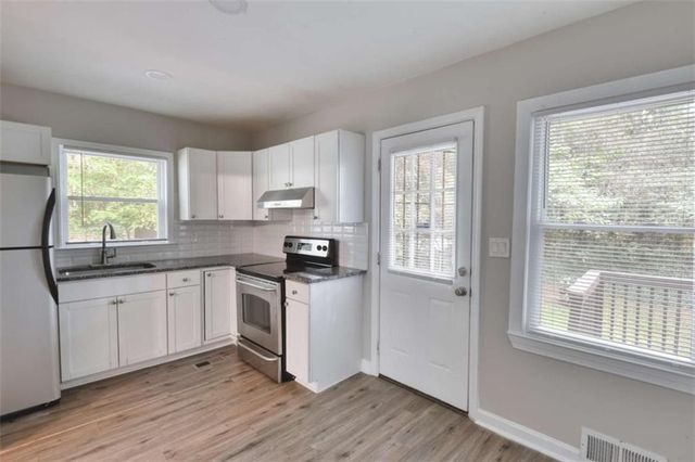 2270 Polar Rock Avenue, Atlanta, GA 30315
