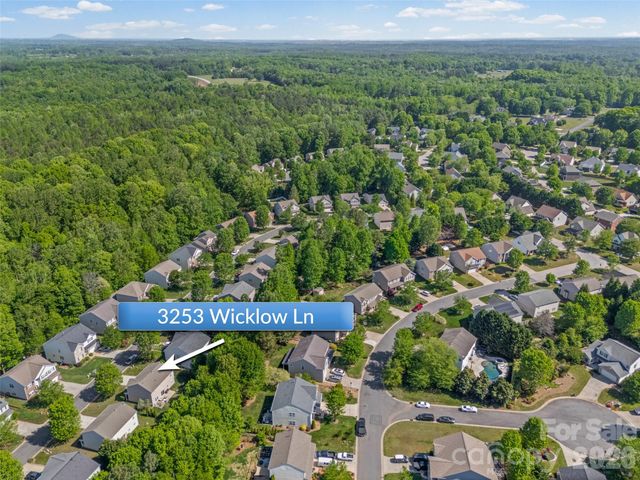 3253 Wicklow Lane, Lake Wylie, SC 29710