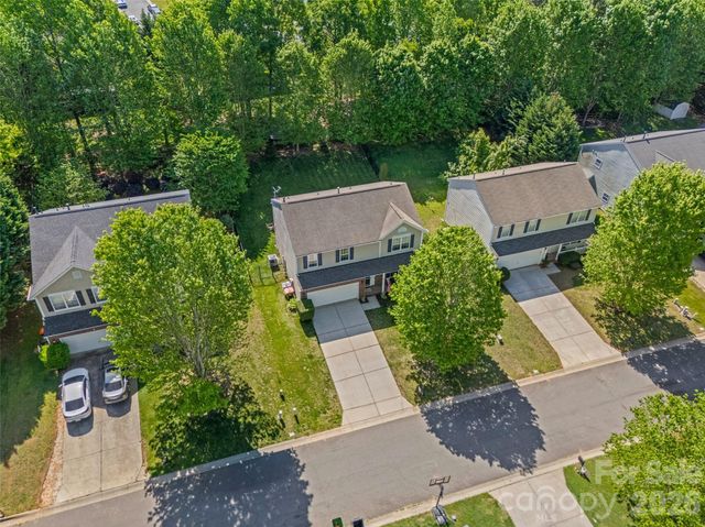 3253 Wicklow Lane, Lake Wylie, SC 29710