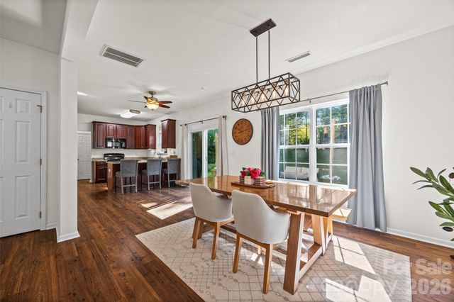 3253 Wicklow Lane, Lake Wylie, SC 29710
