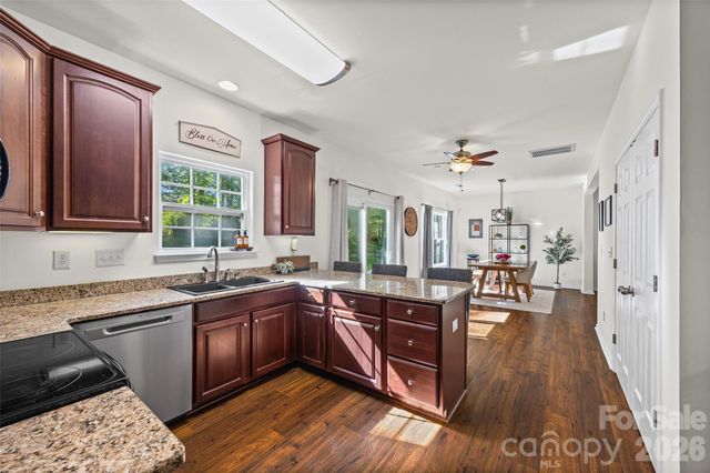 3253 Wicklow Lane, Lake Wylie, SC 29710