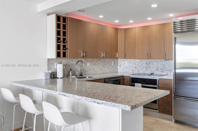 465 Ocean Dr 824, Miami Beach, FL 33139