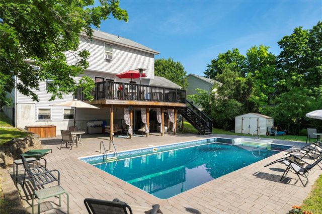 31 Briarwood Drive, Wappingers Falls, NY 12590