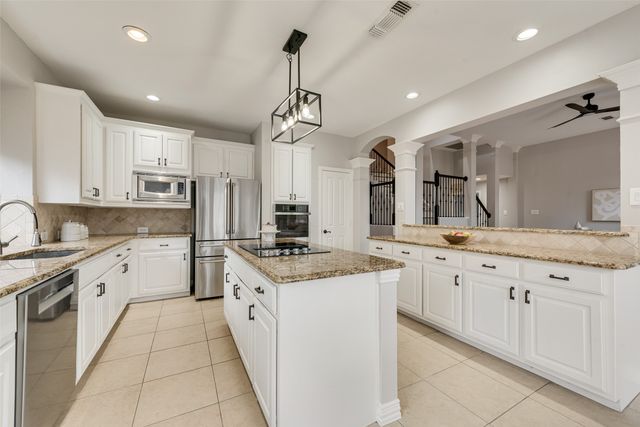 939 Midland Creek Drive, Southlake, TX 76092