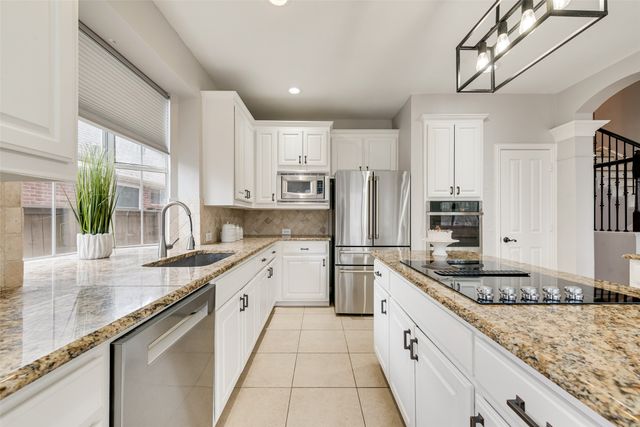 939 Midland Creek Drive, Southlake, TX 76092