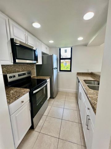 8180 Geneva Ct 531, Doral, FL 33166