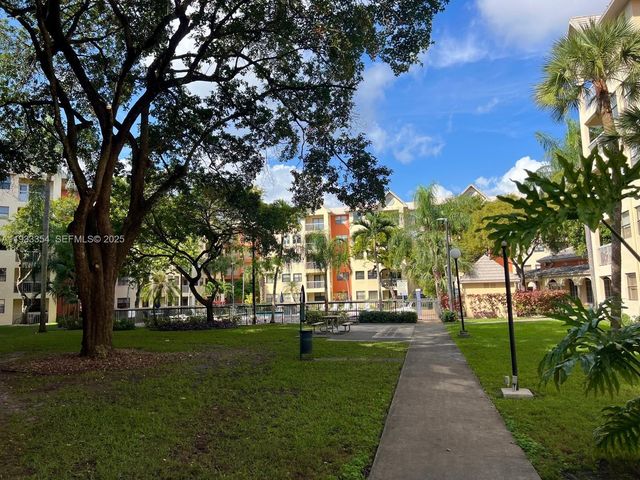 8180 Geneva Ct 531, Doral, FL 33166
