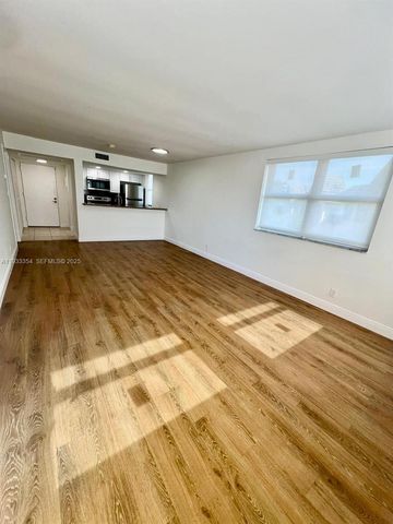 8180 Geneva Ct 531, Doral, FL 33166