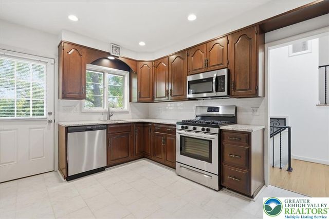 2620 West Livingston Street, Allentown City, PA 18104