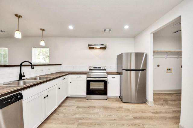 2919 Rosedale Street B, Houston, TX 77004