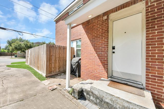 2919 Rosedale Street B, Houston, TX 77004