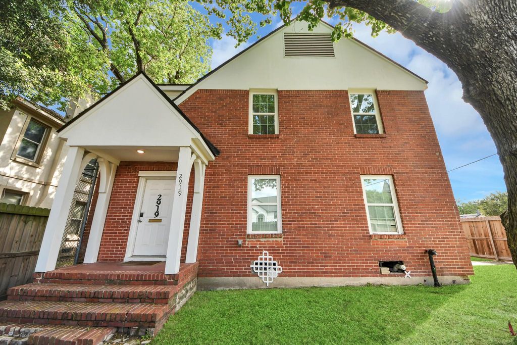 2919 Rosedale Street B, Houston, TX 77004
