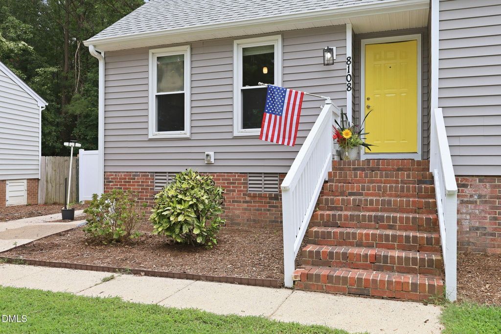 8108 Bellingham Circle, Raleigh, NC 27615