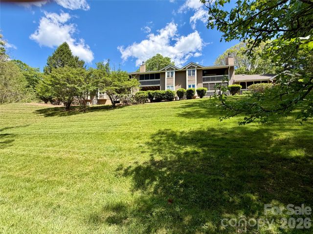 8 Creekside Lane, Asheville, NC 28803