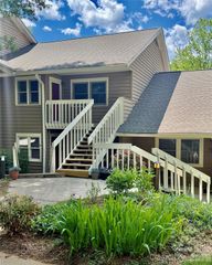 8 Creekside Lane, Asheville, NC 28803