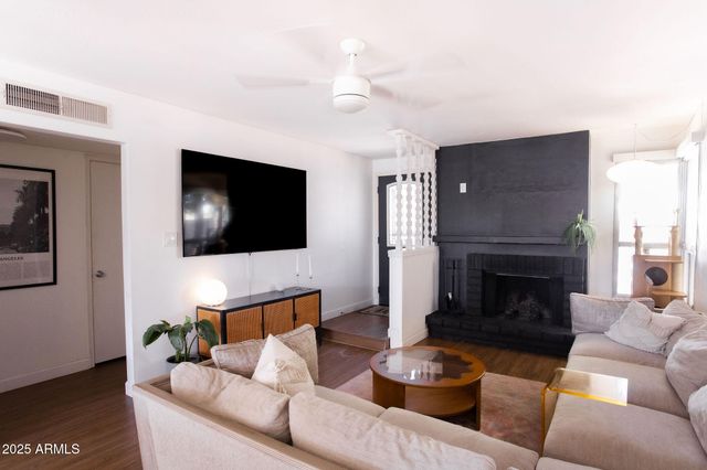 5324 N 3RD Avenue, Phoenix, AZ 85013