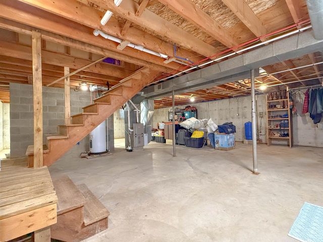 N6698 STATE HIGHWAY 180, Marinette, WI 54143