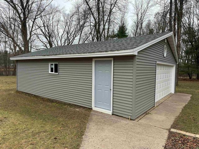 N6698 STATE HIGHWAY 180, Marinette, WI 54143