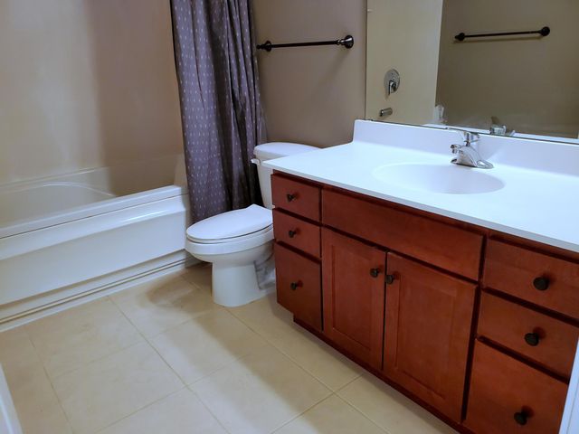 1070 Grandview Court NE 415, Columbia Heights, MN 55421