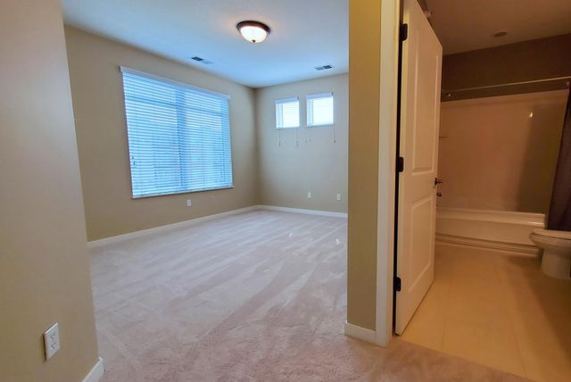 1070 Grandview Court NE 415, Columbia Heights, MN 55421