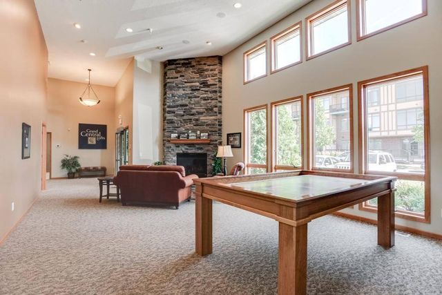 1070 Grandview Court NE 415, Columbia Heights, MN 55421