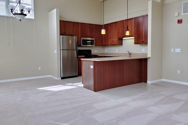 1070 Grandview Court NE 415, Columbia Heights, MN 55421
