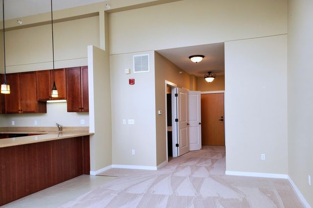 1070 Grandview Court NE 415, Columbia Heights, MN 55421