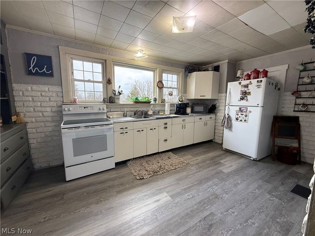 102 High Street, Bloomingdale, OH 43910