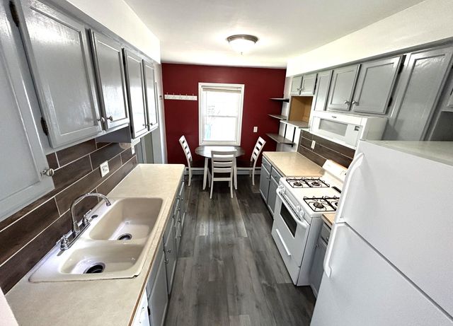 24127 Lehigh Street, Dearborn Heights City, MI 48125
