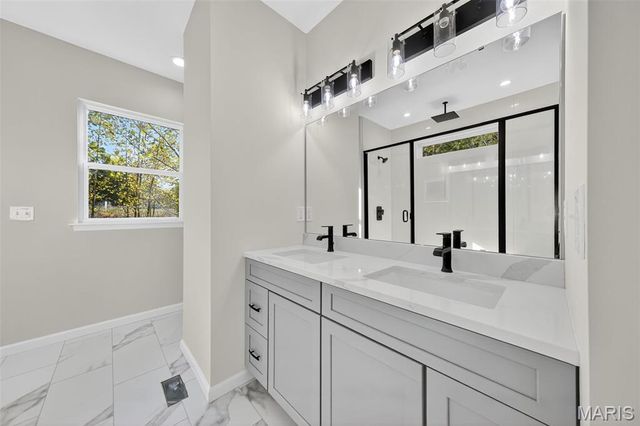 108 Hickory Heits Court, Moscow Mills, MO 63362