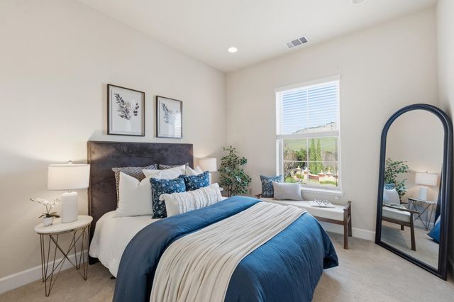 1118 Waltz Ct, Vallejo, CA 94591