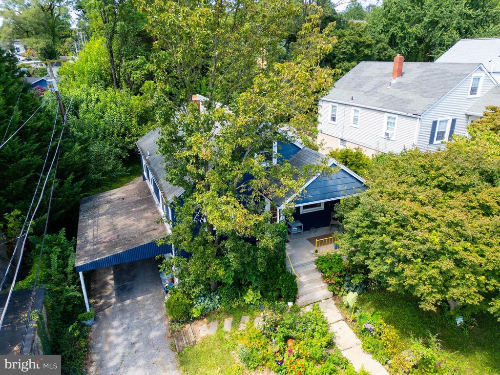 6400 CRESTWOOD RD, Baltimore, MD 21239