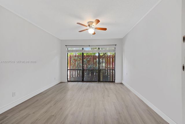 301 N Pine Island Rd 165, Plantation, FL 33324