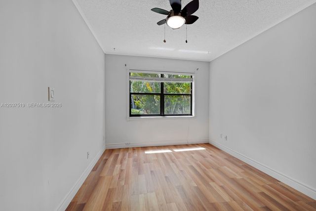 301 N Pine Island Rd 165, Plantation, FL 33324