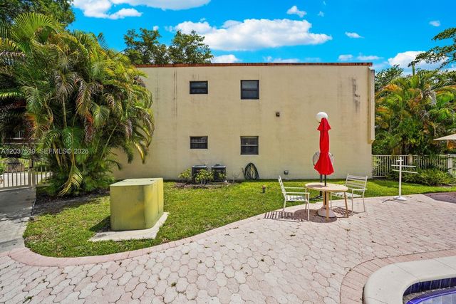 301 N Pine Island Rd 165, Plantation, FL 33324
