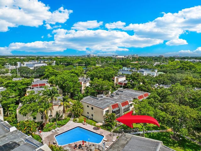 301 N Pine Island Rd 165, Plantation, FL 33324
