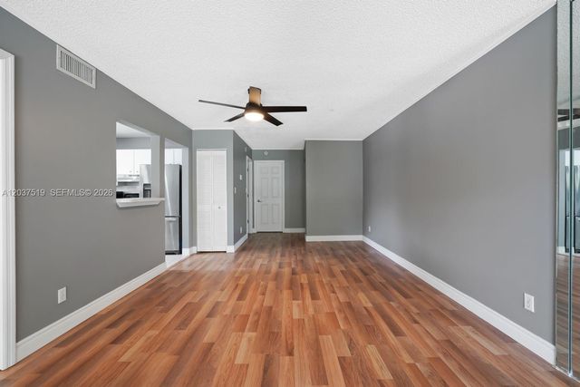 301 N Pine Island Rd 165, Plantation, FL 33324