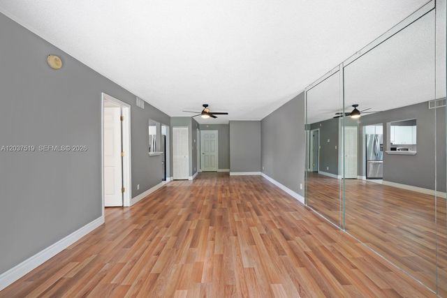 301 N Pine Island Rd 165, Plantation, FL 33324