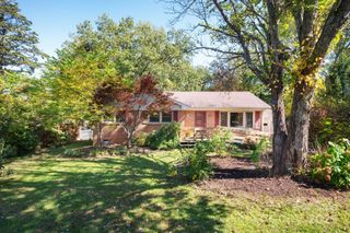 14 Wagon Road, Asheville, NC 28805