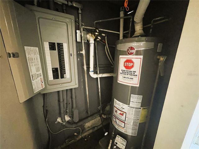 318 HOBART AVENUE, Daytona Beach, FL 32114