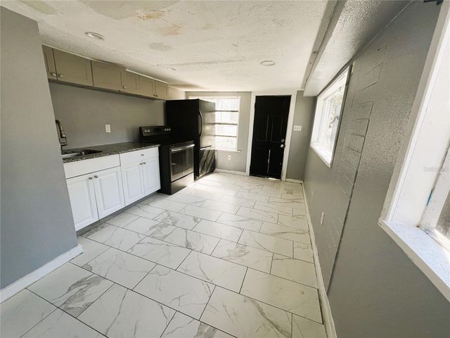 318 HOBART AVENUE, Daytona Beach, FL 32114