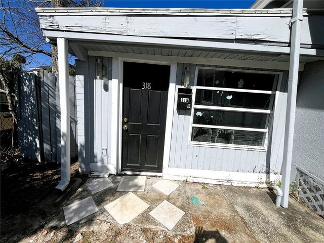 318 HOBART AVENUE, Daytona Beach, FL 32114